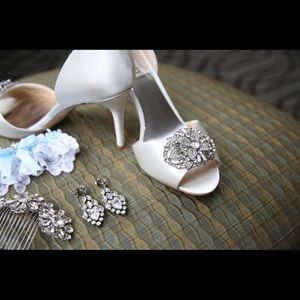 Badgley Mischka White Dana Satin Heel